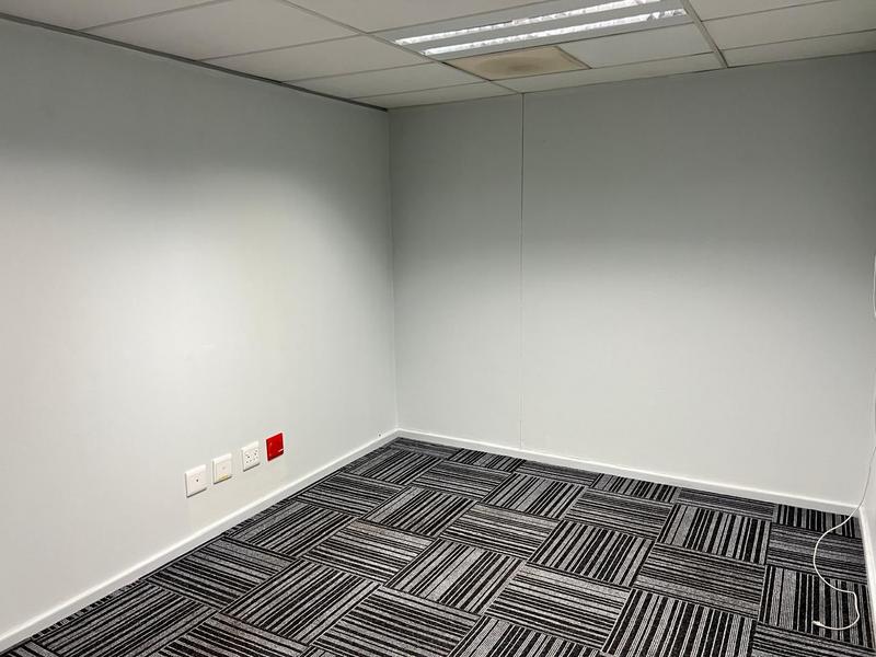 To Let commercial Property for Rent in Walmer Eastern Cape